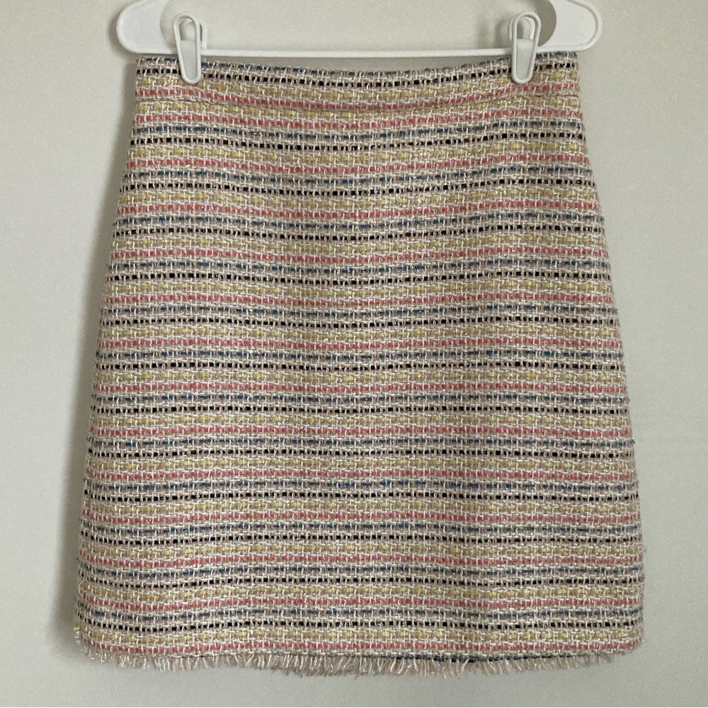 Ann Taylor // Shimmer Fringe Tweed Skirt // size 4